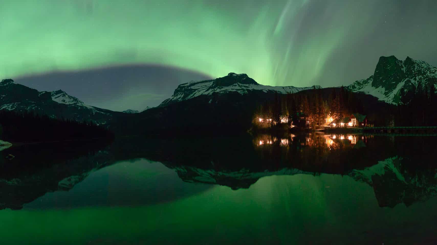 ver las auroras boreales en canada