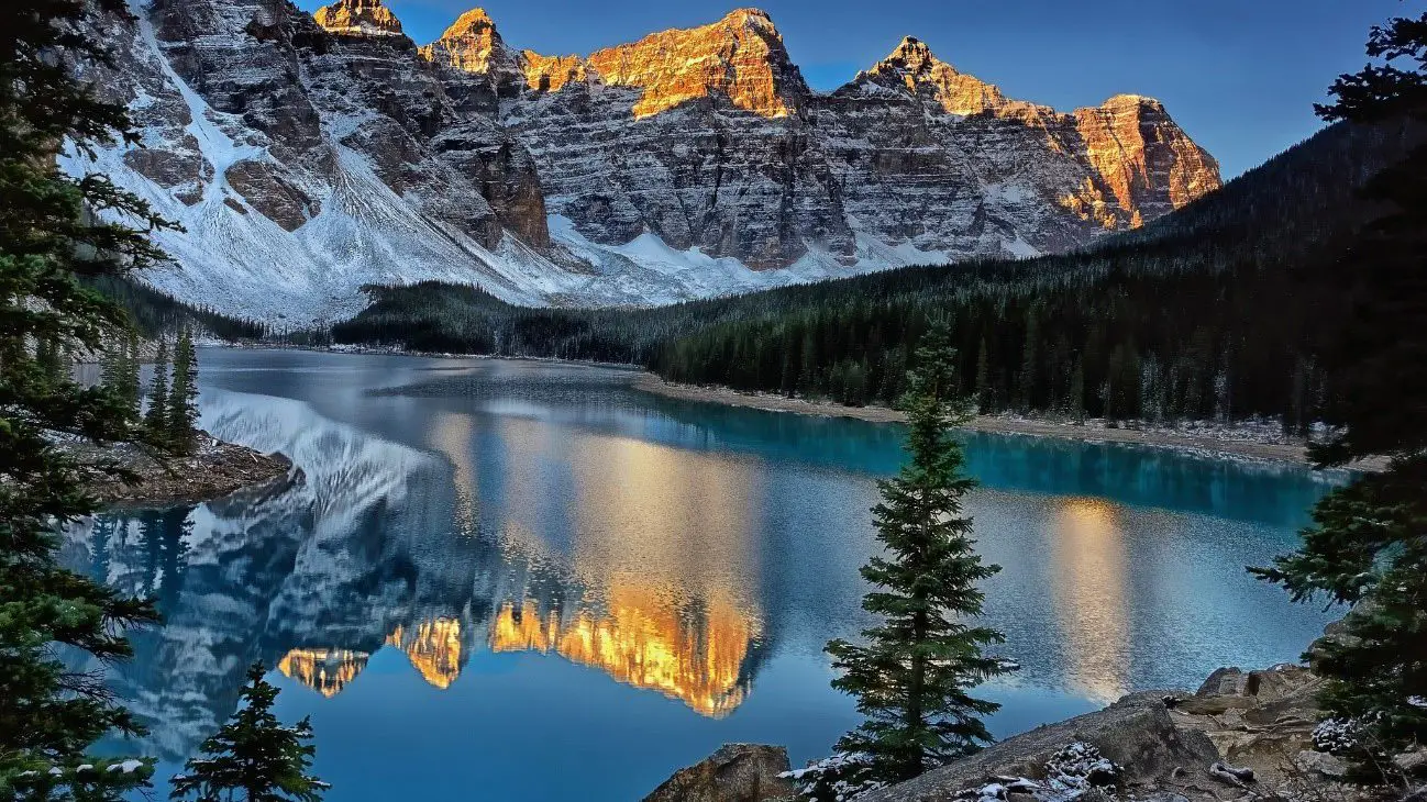 que hacer en el lago moraine en canada