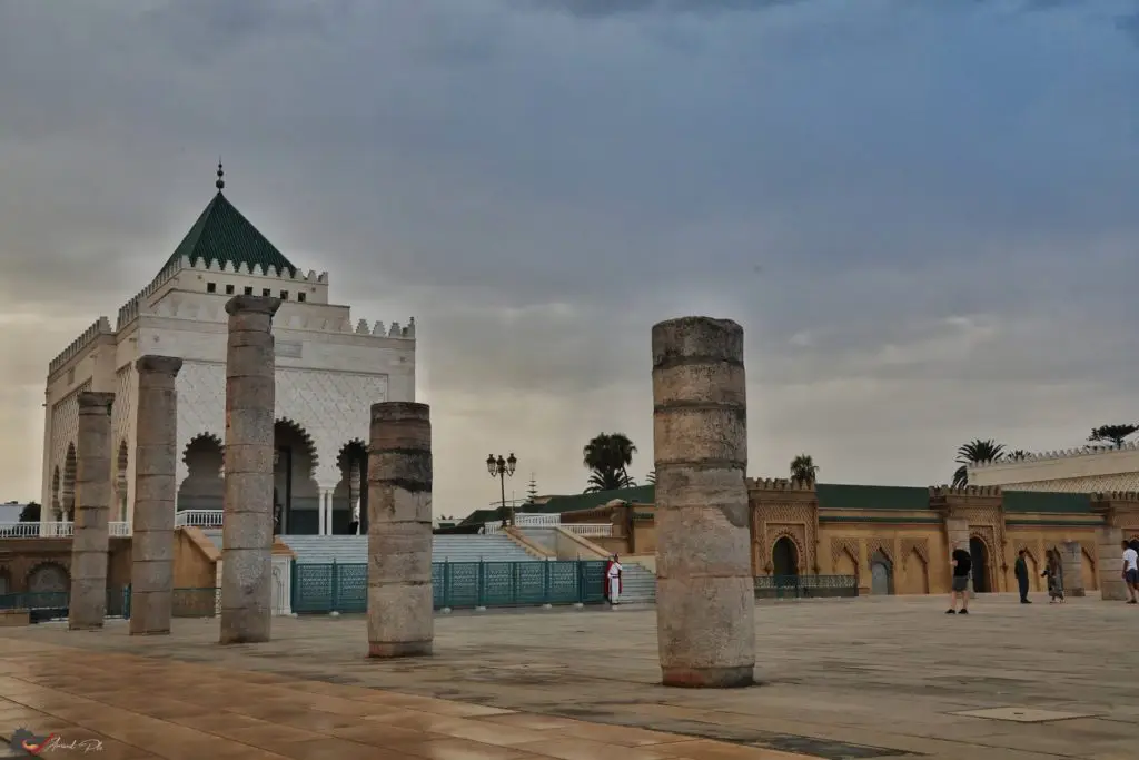 ver mausoleo mohammed v rabat marruecos