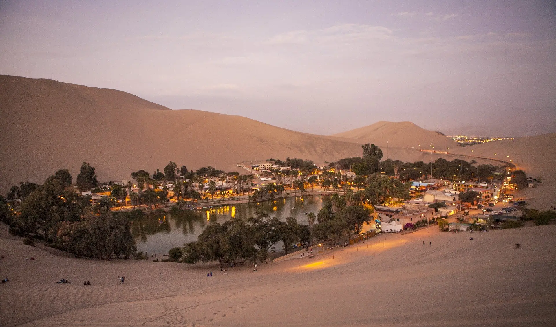 La Huacachina.Ica.Desierto.Perú