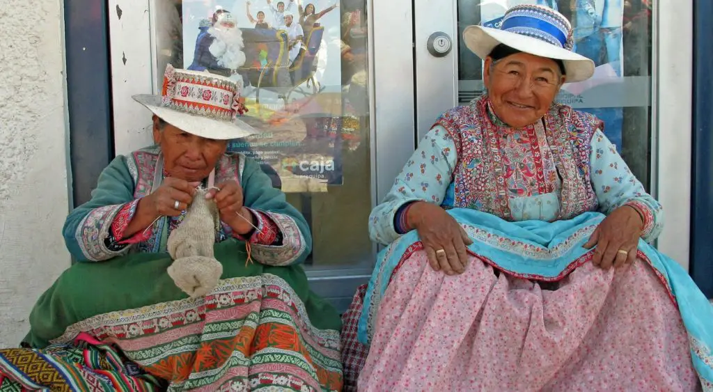 Arte textil en el Valle del Colca.Arequipa.Perú