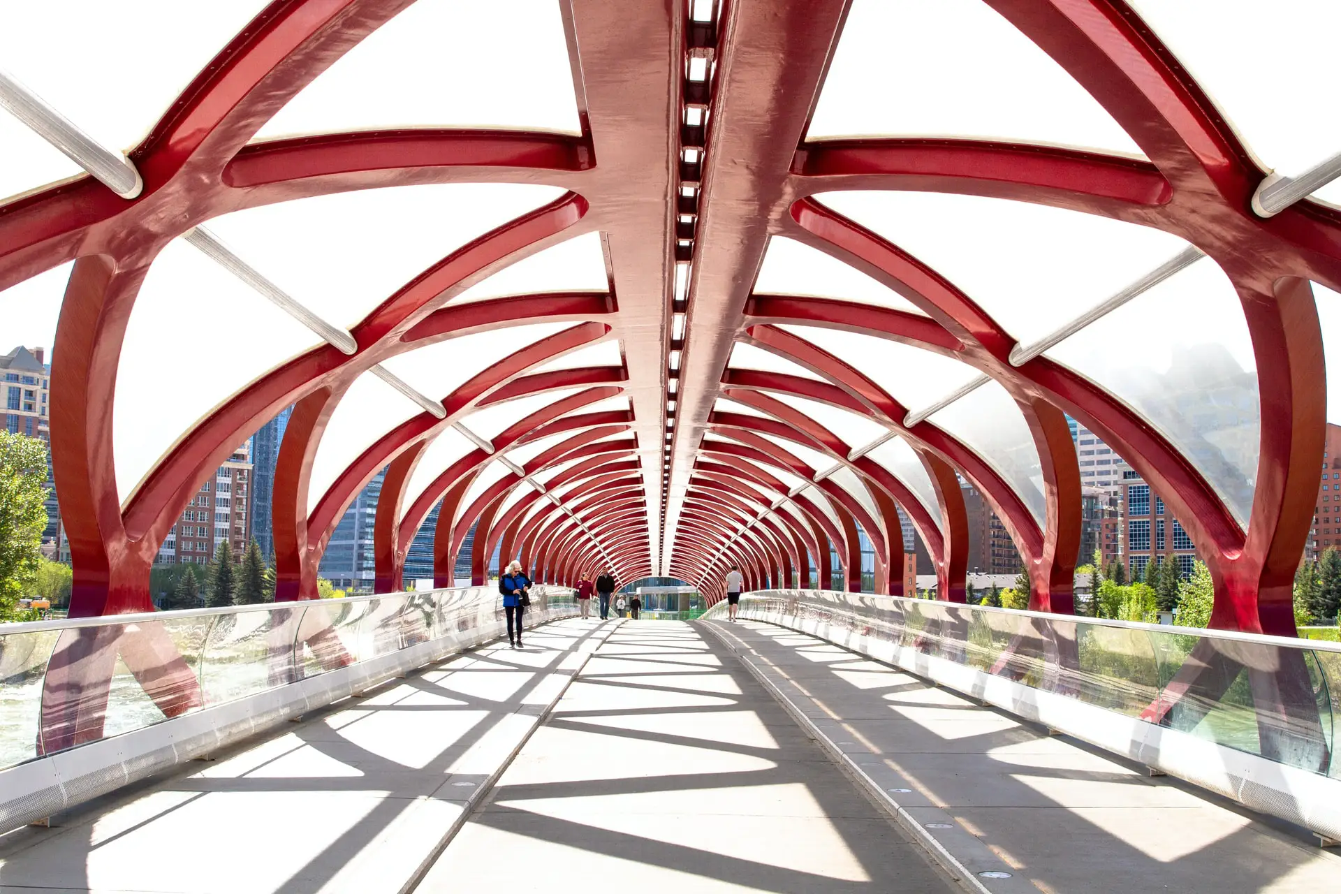 Puente de la Paz en Calgary, Canadá