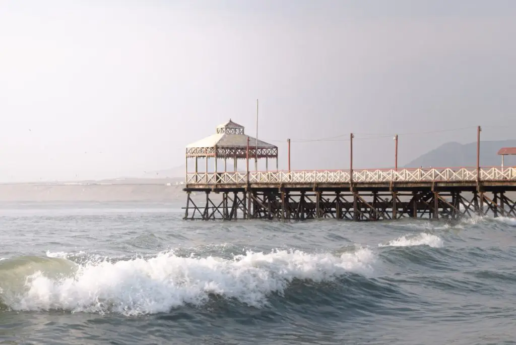 Muelle en Huanchaco, Trujillo.