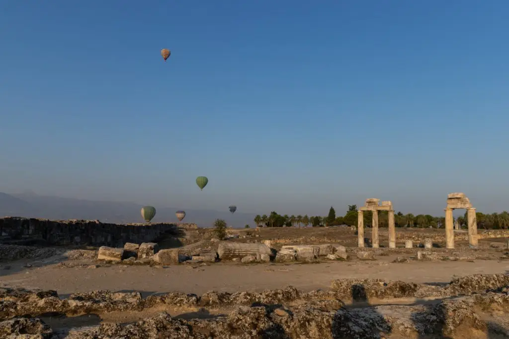 Paseo en Globo Aerostático por Pamukkale.