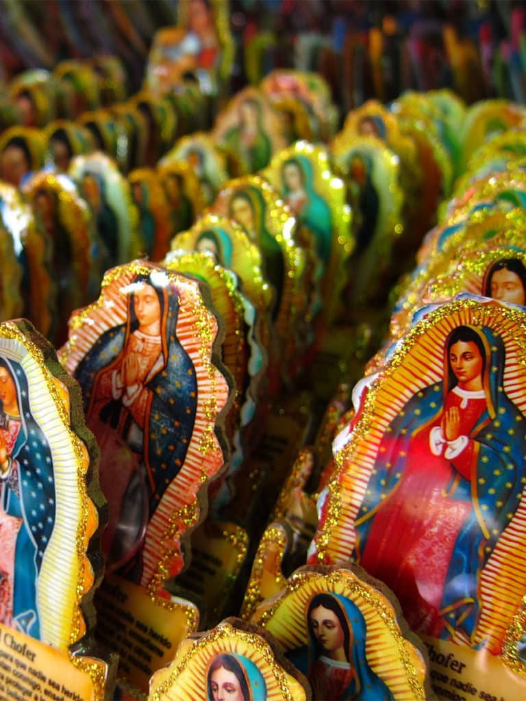 Souvenir imantado de la Virgen de Guadalupe, qué ver en México