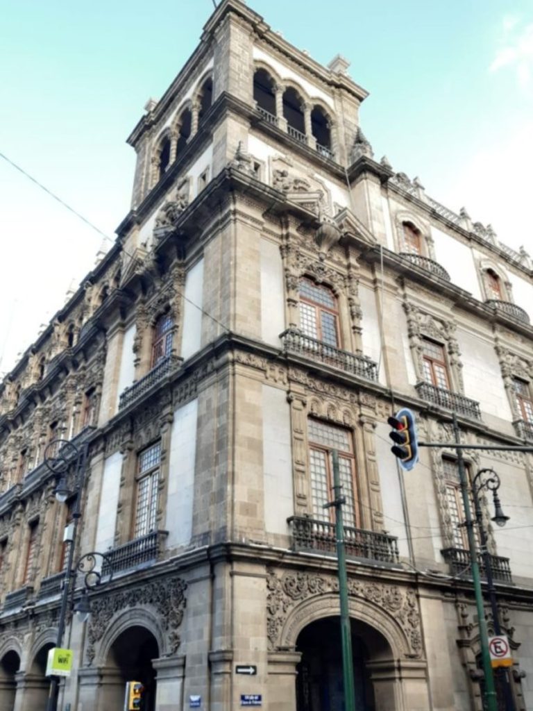 Bâtiment architectural à México, Mexique, que voir a mexico